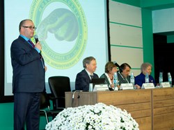 Photos from first day of the congress
